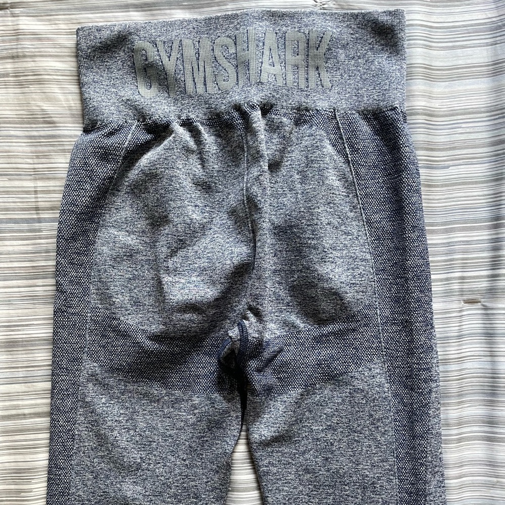 Full length gymshark leggings.